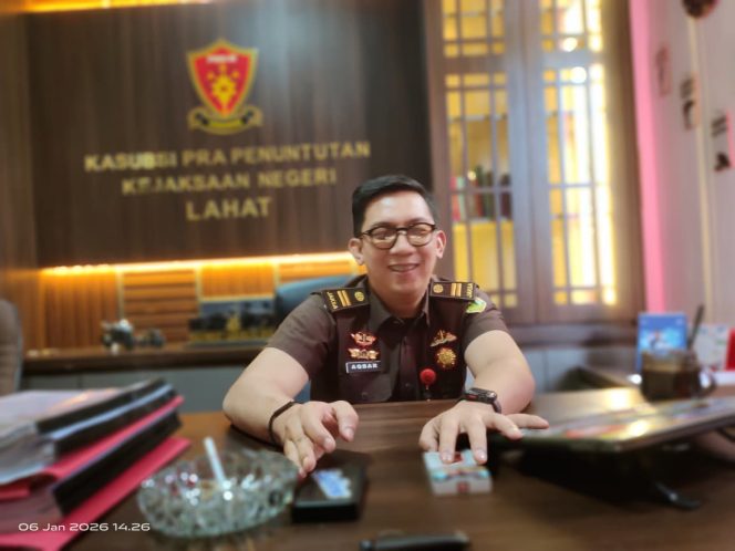 
 Mengabdi Lewat Hukum yang Tak Pernah Direncanakan