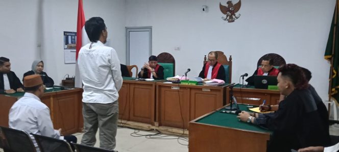 
 Kasus Peta Desa Fiktif, Mantan Kadis PMD Lahat & Direktur CV CDI Angga Divonis 3,6 Tahun Penjara