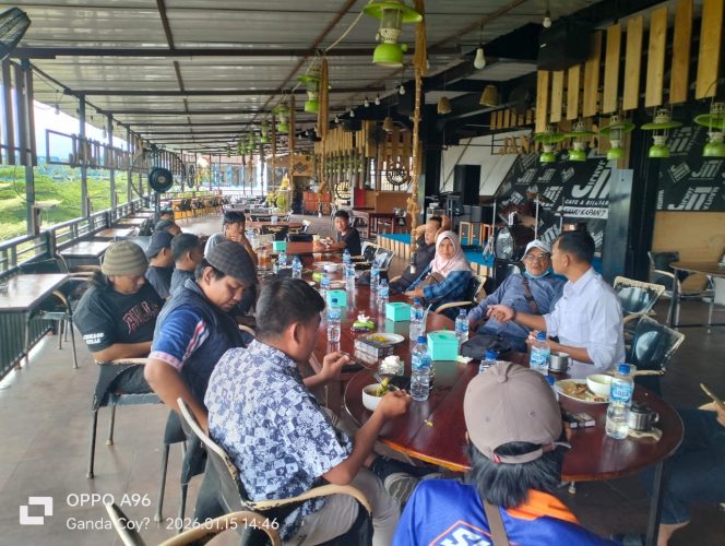 
 Mencalonkan Diri Ssbagai Ketua PWI Lahat, Muchtarim Pamit ke Awak Media