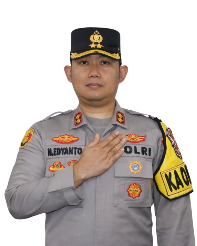 
 Pesan Kapolres Lahat di Hari Raya: Jaga Silaturahmi, Kekompakan, dan Kamtibmas