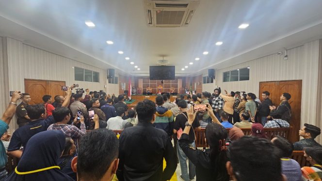 
 Di Balik Toga Hitam : Ketika Jaksa  Menunggu Putusan di Perkara 2 Ton Sabu