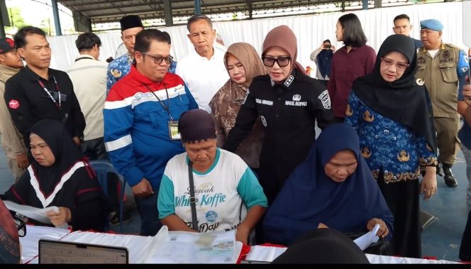 
 Dipimpin Widia Ningsih, Pasar Murah Lahat Bantu Tekan Inflasi dan Ringankan Warga