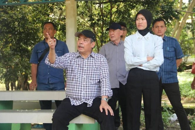 
 Panas! Disebut “Bupati Paok”, Bursah Zarnubi Balas Tegas: Program Tebat Bukan Bahan Olok-Olok, Tapi Solusi Ekonomi Rakyat