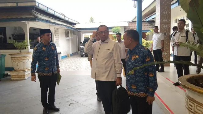 
 Evaluasi Antikorupsi di Pemkab Lahat Berakhir Bungkam: KPK dan Bupati Tak Bicara